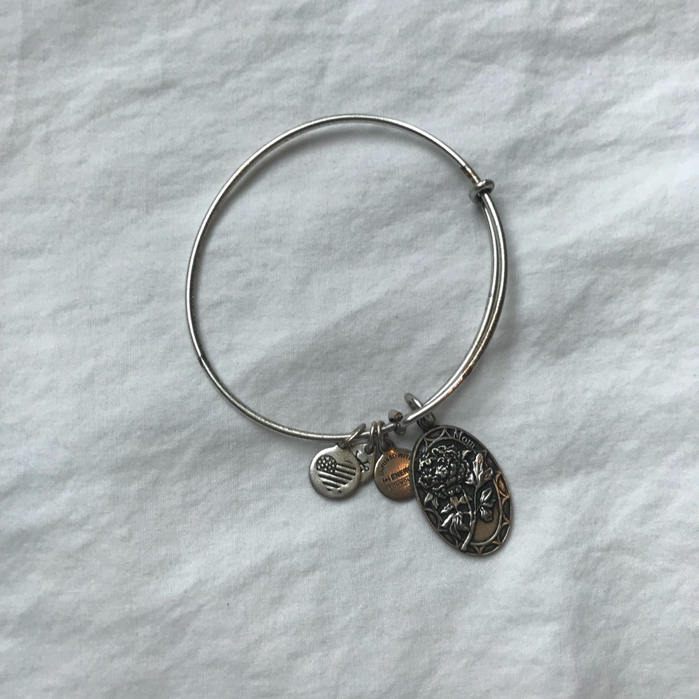 🌸Alex & Ani Mom Bracelet🌸